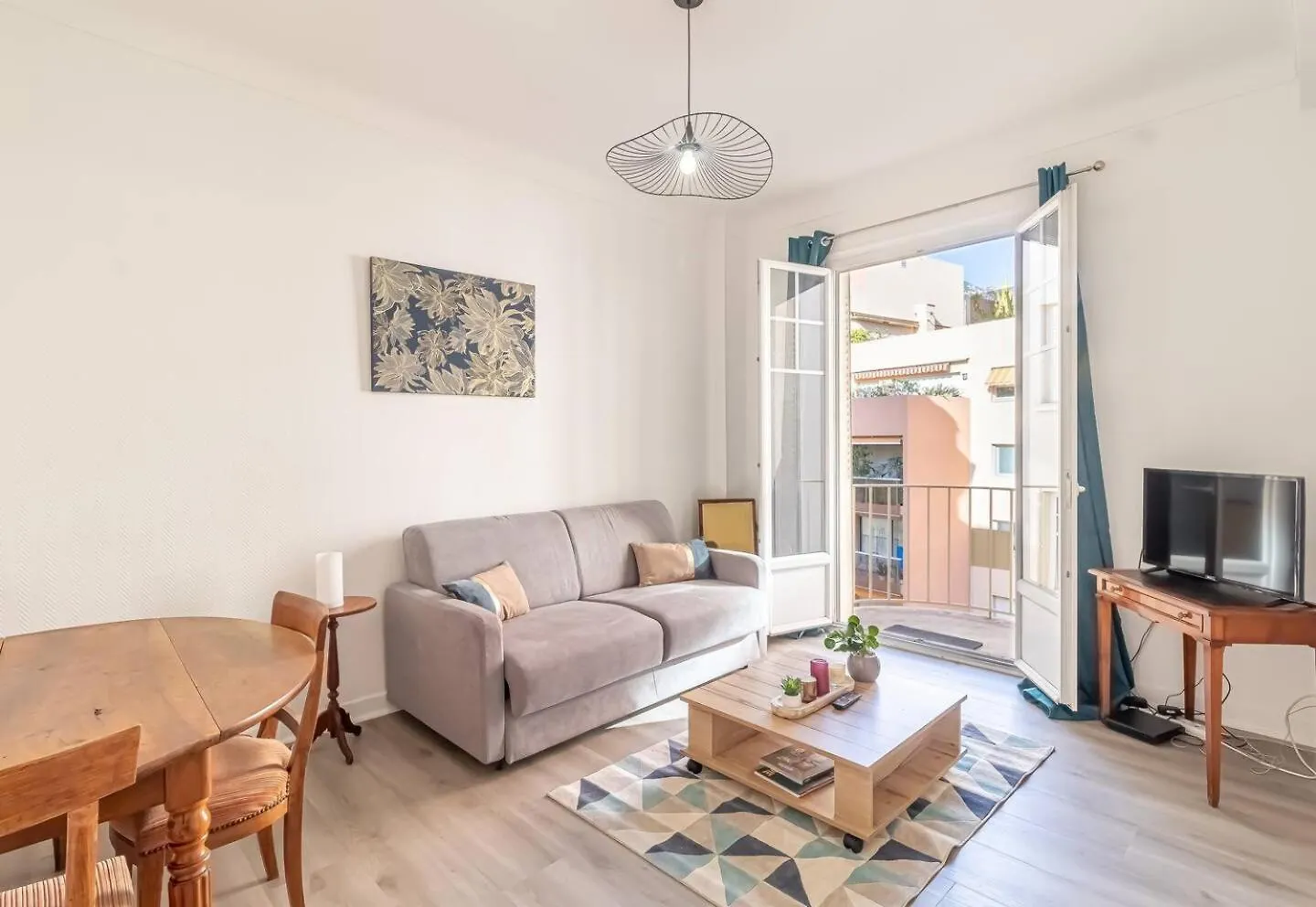 Casa de Férias Nice Apartment Beausoleil Near Monaco